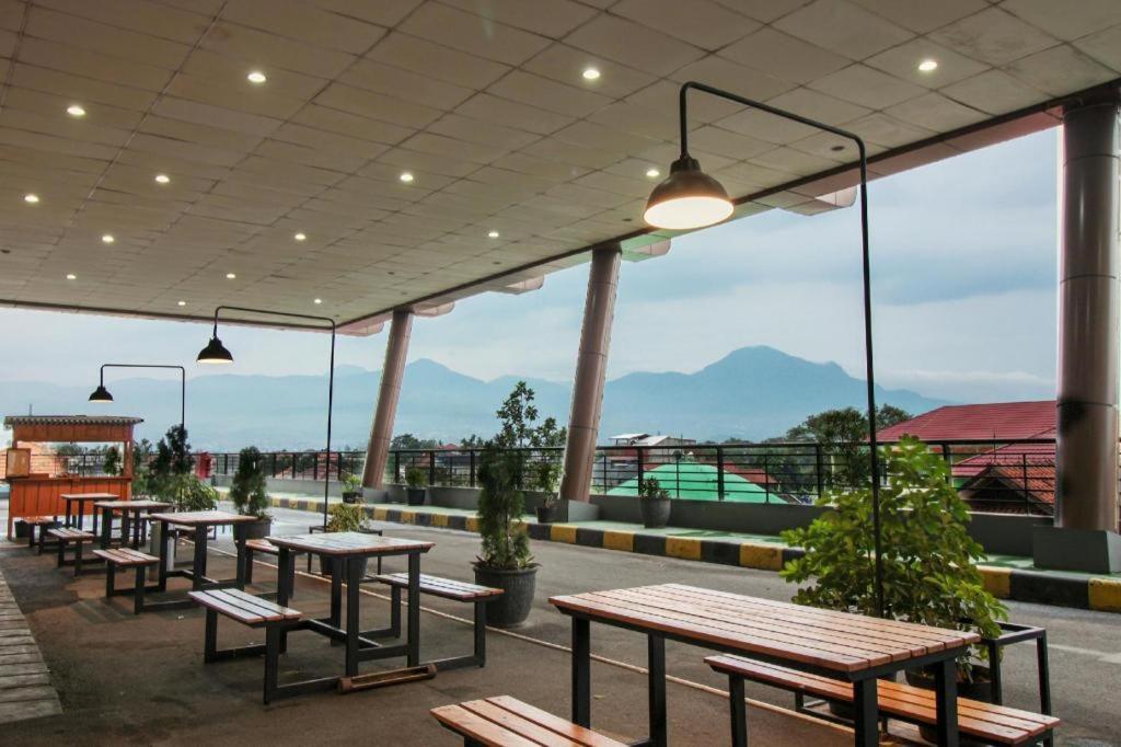 Super Oyo Capital O 483 Tamansari Panoramic Bandung Ξενοδοχείο Εξωτερικό φωτογραφία