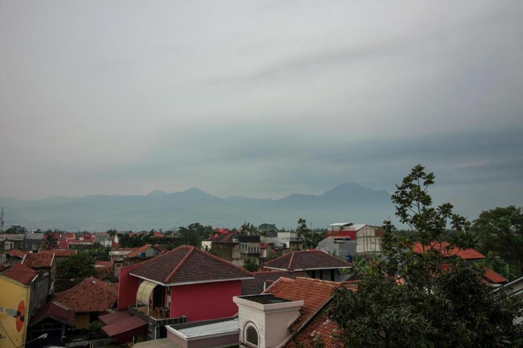 Super Oyo Capital O 483 Tamansari Panoramic Bandung Ξενοδοχείο Εξωτερικό φωτογραφία